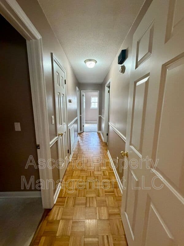 Ooltewah House: 5428 Country Village Dr