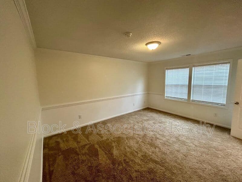 Wake Forest House: 232 Haywicke Place