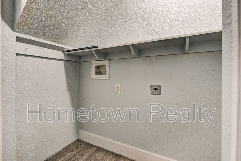 Oklahoma City House: 2114 N Bath Avenue