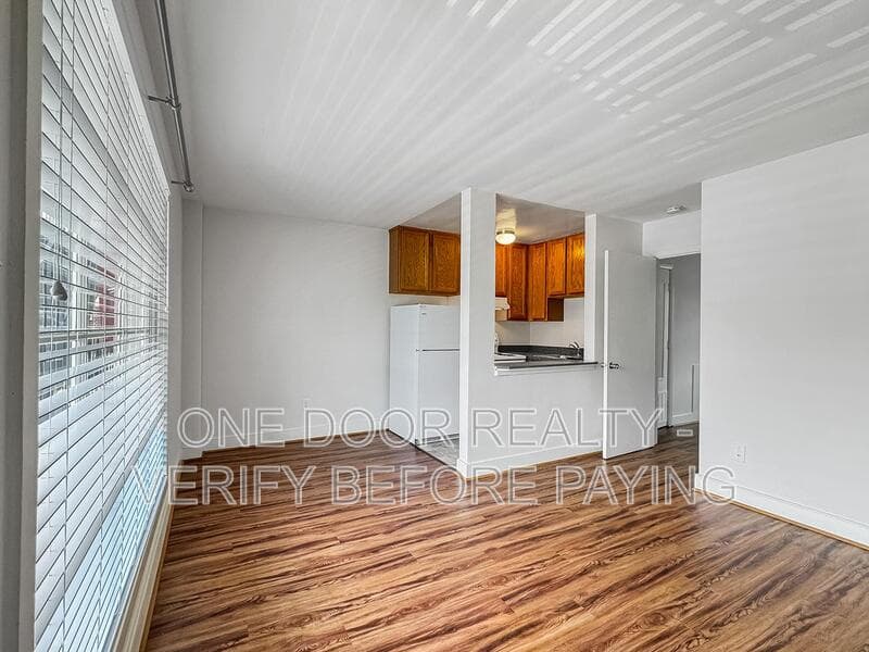 Williamsburg Condo: 732 Scotland Street