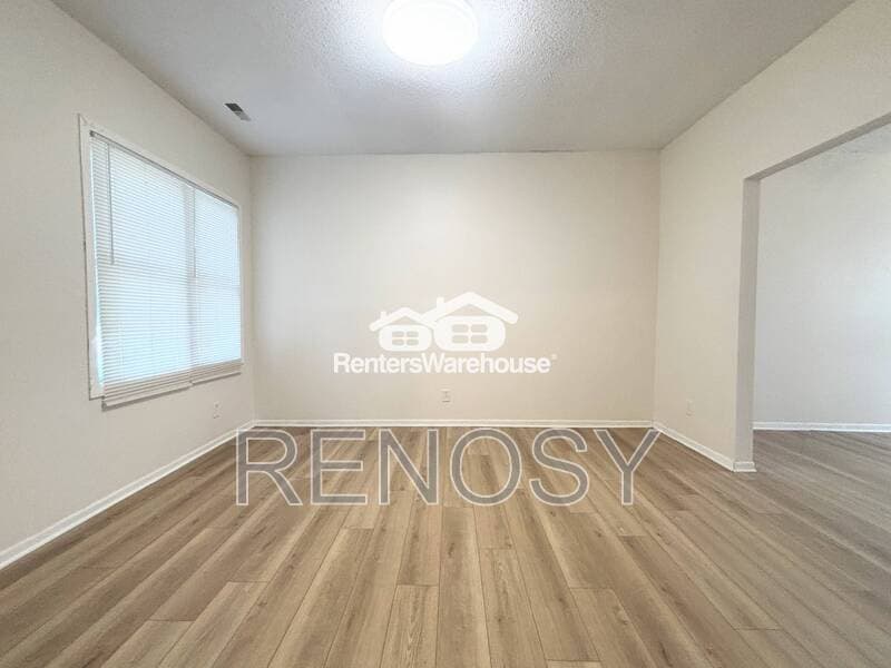 West Des Moines Condo: 228 1st St