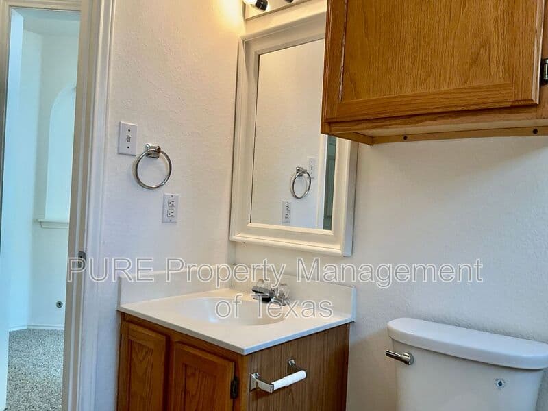Round Rock House: 3123 Jazz St