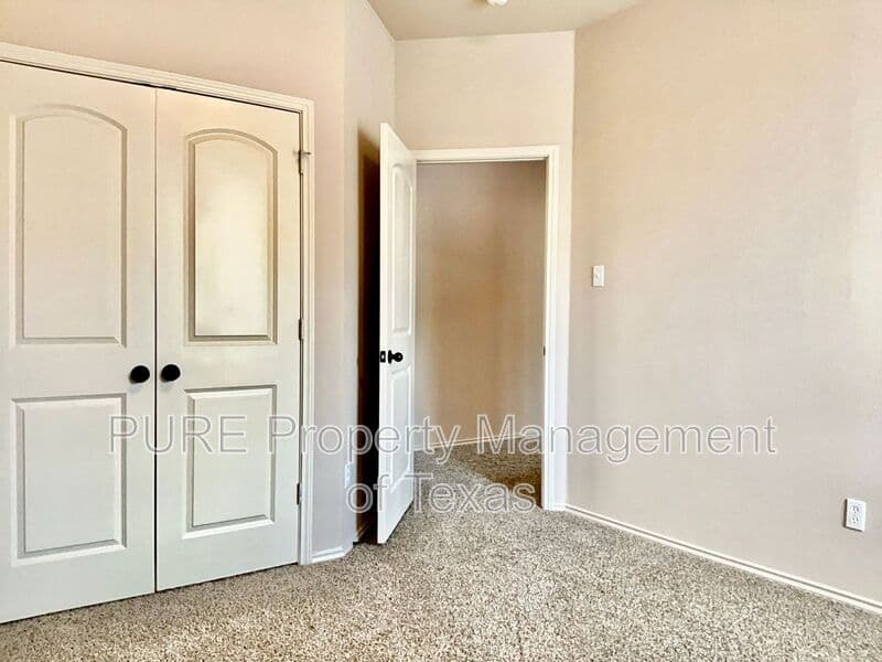 Georgetown Townhome: 124 S. Holly Street