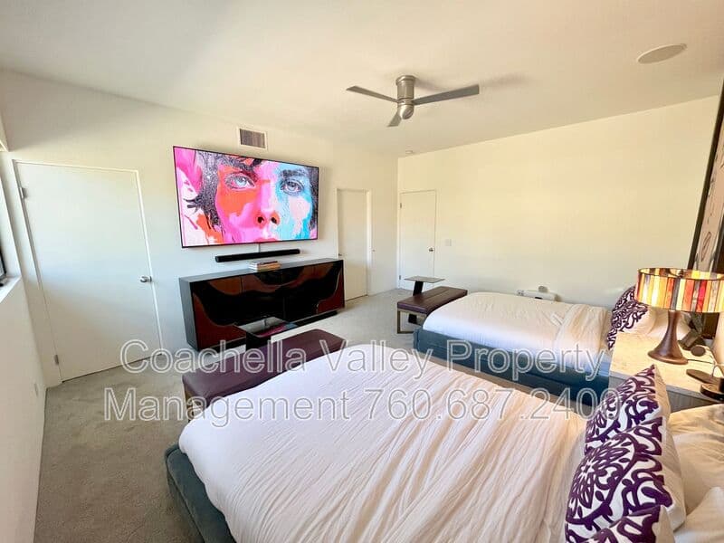 Palm Springs House: 353 Cheryl Dr