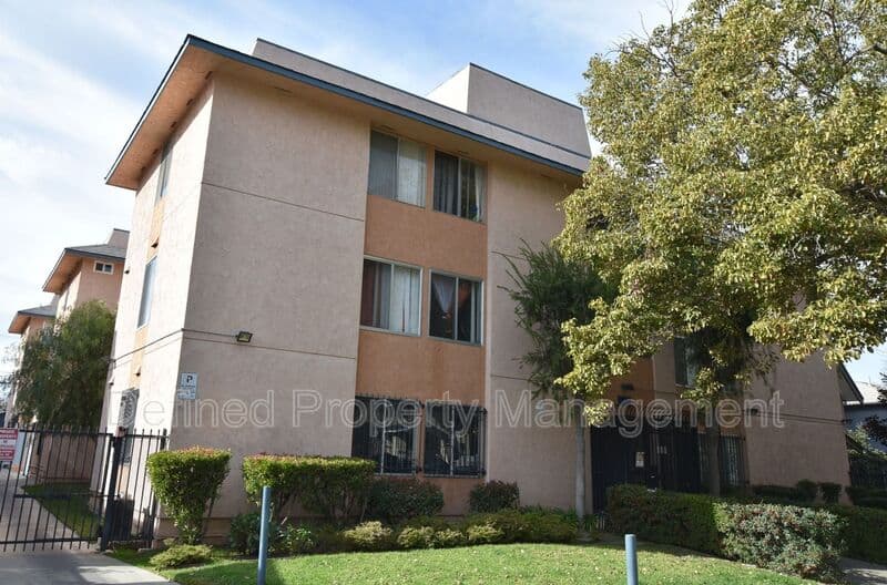 Los Angeles Condo: 1823 S. St Andrews Place