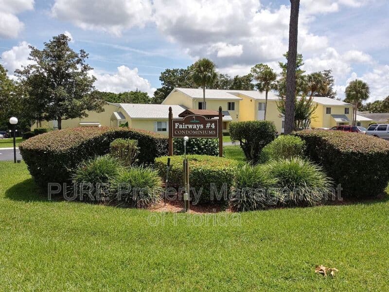 Ocala House: 549 Fairways Drive