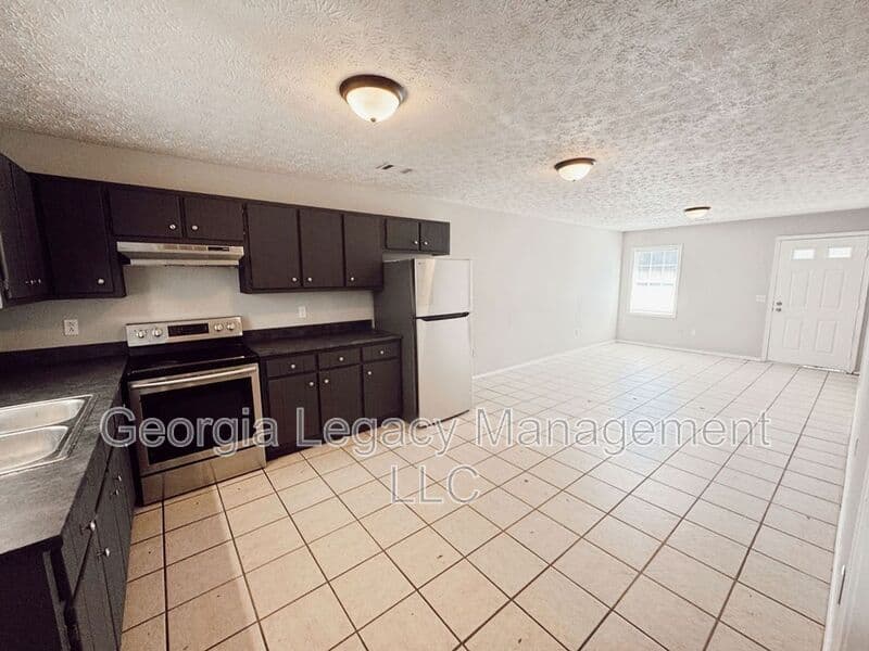 Cleveland House: 896 Campbell Street