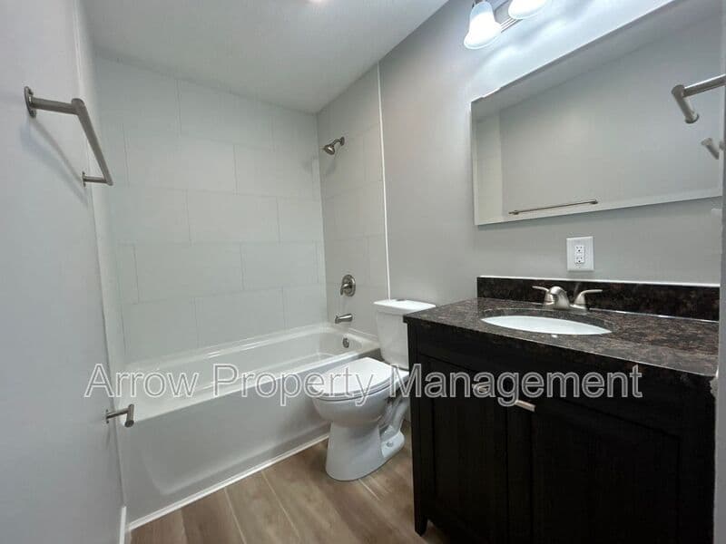 Clarinda House: 1010 North 16th Street