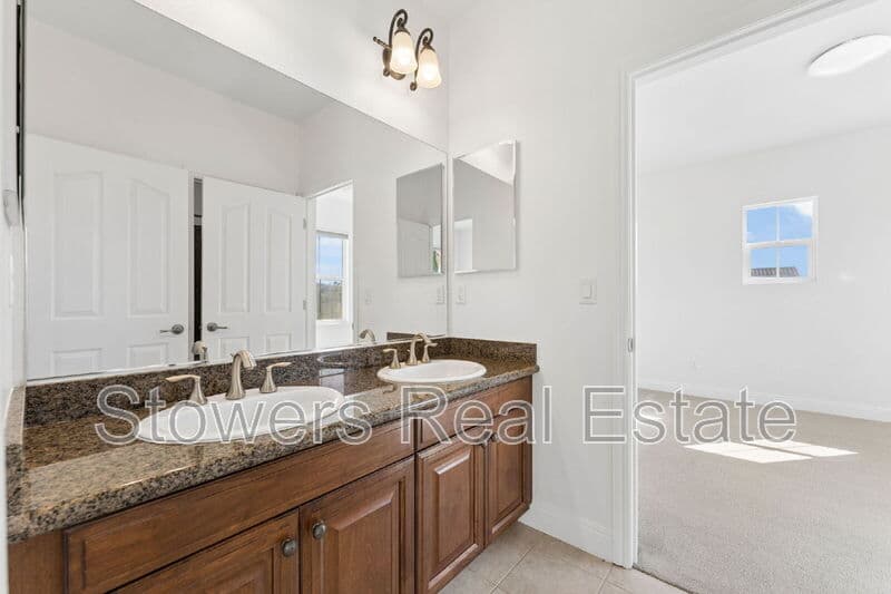 Danville House: 310 La Spezia