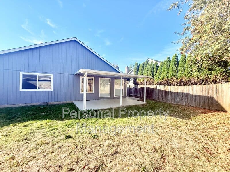 Vancouver House: 15814 SE 15th St.