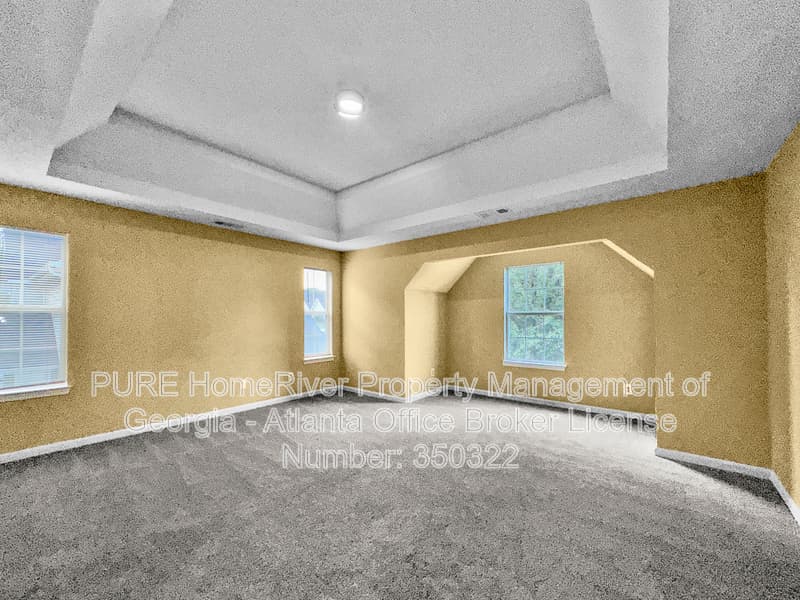 Jonesboro House: 10761 Tara Village Way