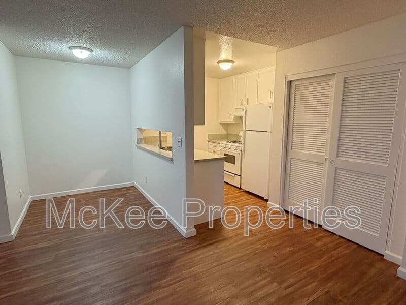 San Diego Condo: 3028 Juniper Street