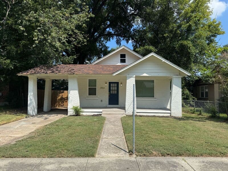 Memphis House: 2554 Selman Ave