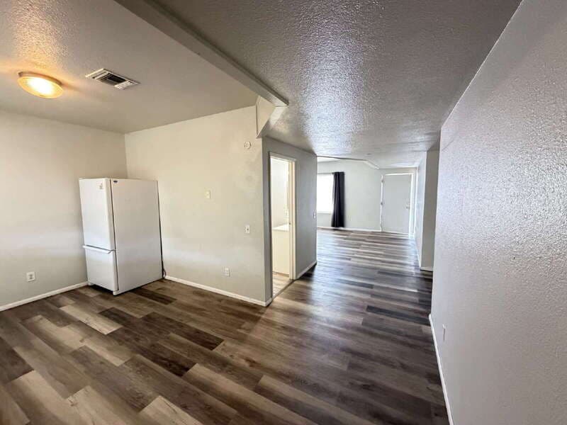 Casa Grande Apartment: 523 West 12th Street