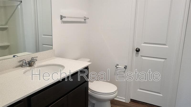 San Marcos House: 348 Geode Glen
