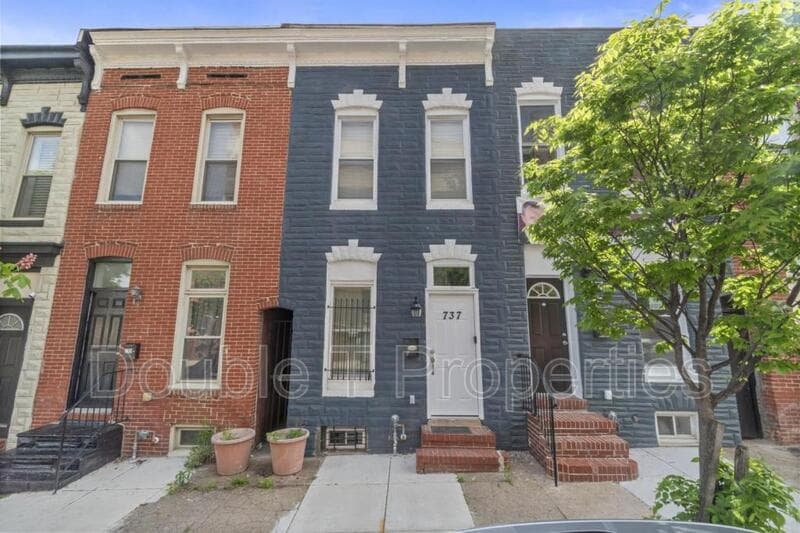 Baltimore Townhome: 737 N Chester St