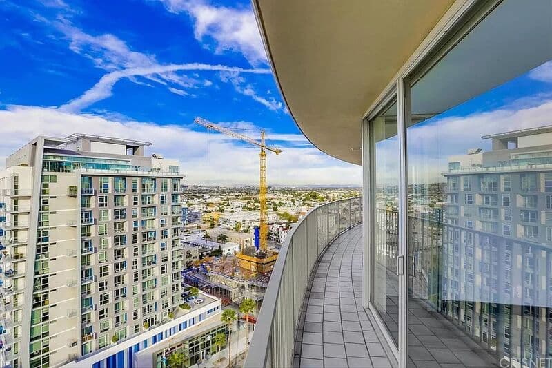 Long Beach House: 700 E. Ocean Blvd.