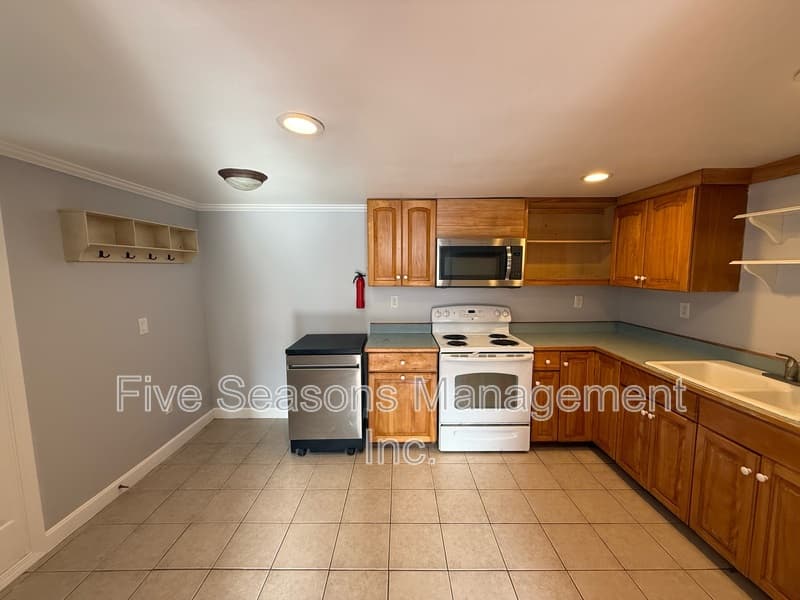 Burlington Condo: 65-67 Intervale Avenue - 1