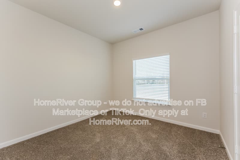 Dallas House: 6569 Crosswood Ln