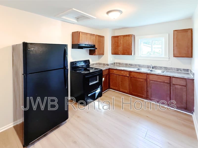 Jacksonville House: 3048 Dignan St