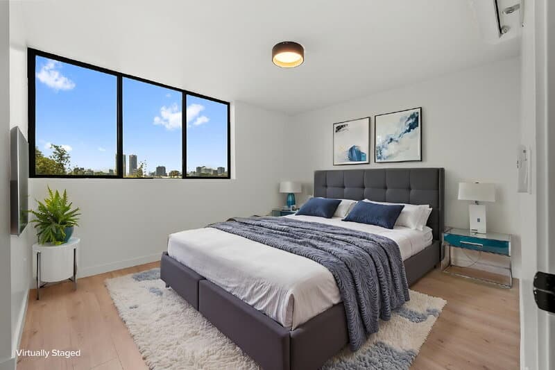 San Diego Condo: 2664 L Street