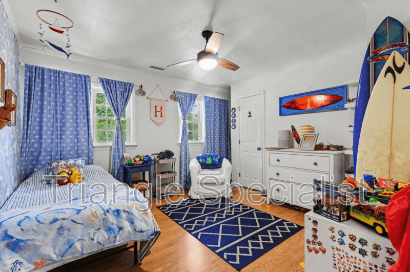 Raleigh House: 4101 Pickwick Drive
