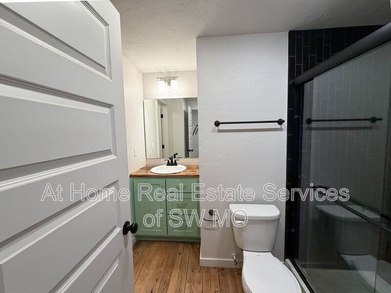Springfield Condo: 320 W Walnut St