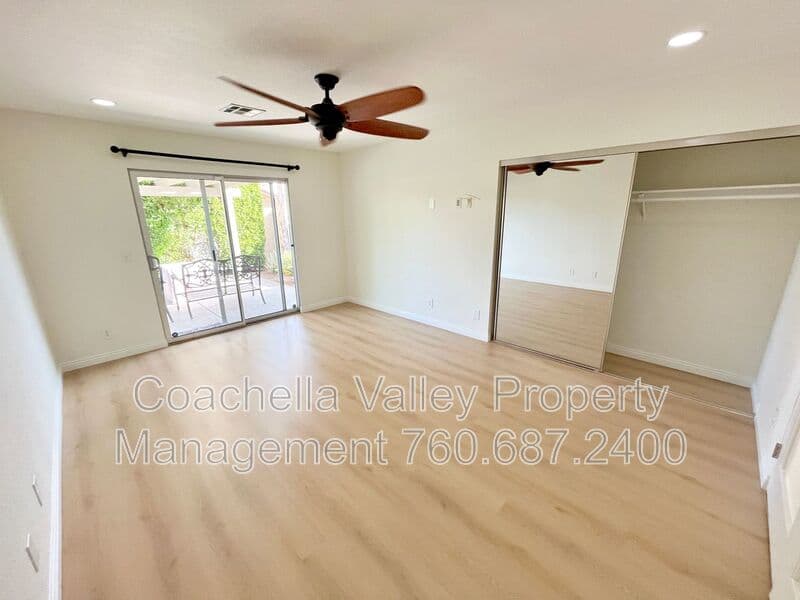 Palm Springs House: 372 W Dominguez Rd