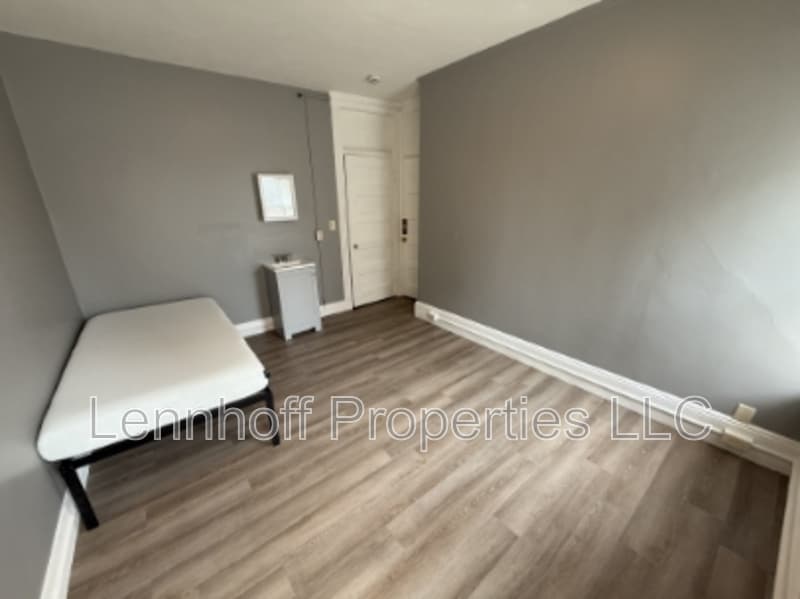 Salem Apartment: 116 Lafayette Street