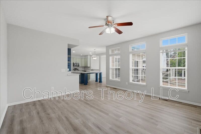 Chantilly House: 42211 Marcy Way