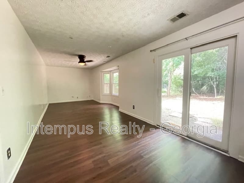 Alpharetta House: 10440 Virginia Pine Ln