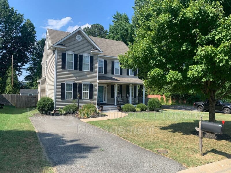 Richmond House: 2010 Colgate Avenue