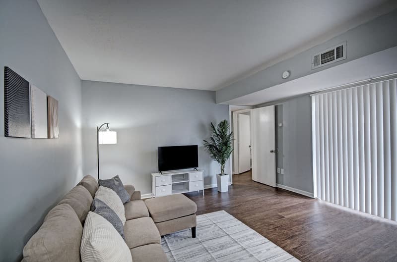 Jackson Condo: 225 W McDowell Rd