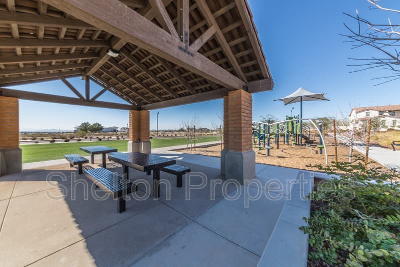 Buckeye House: 2958 N Clanton St