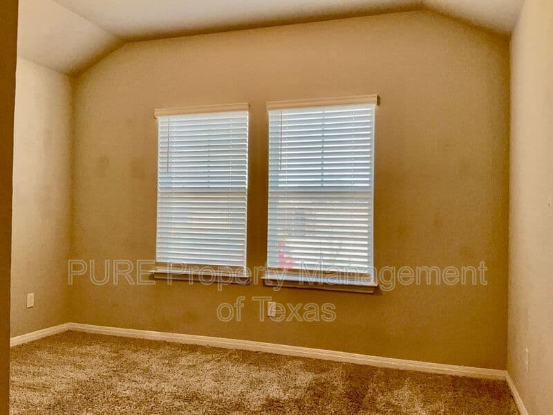 Hutto House: 1013 Otello Way