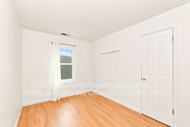 Santa Rosa House: 2360 Battersea St