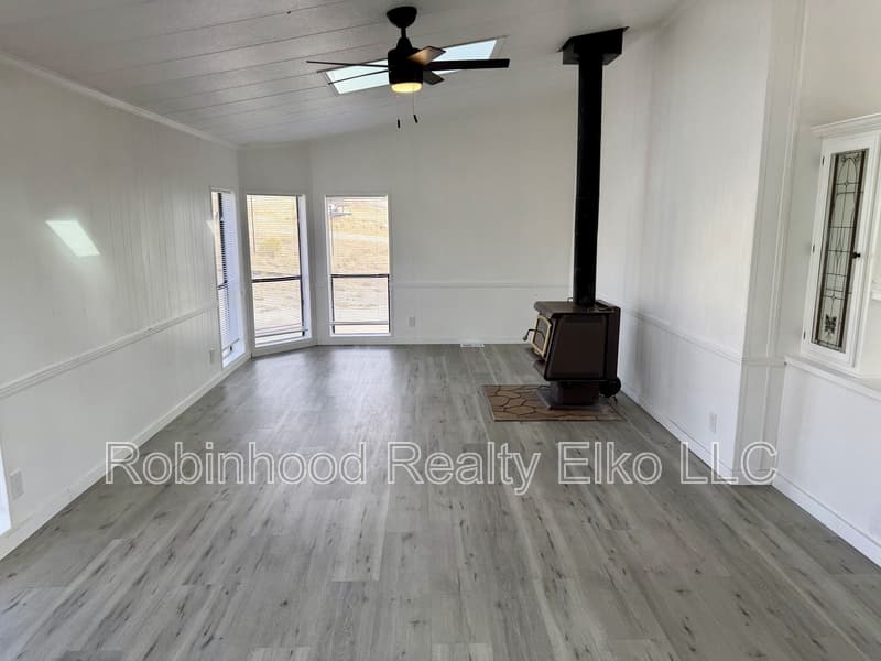 Spring Creek House: 579 Brent Drive