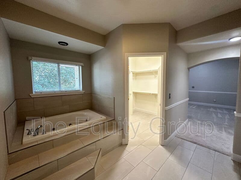 Visalia House: 5319 W. Harold Ave
