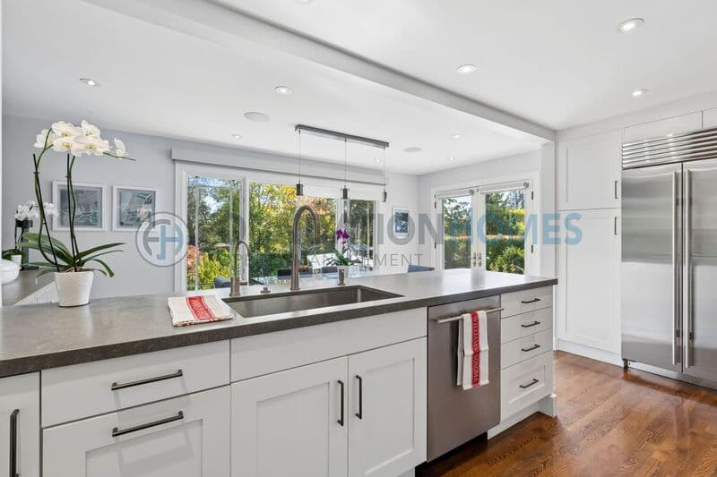 San Rafael House: 62 Manderly Rd