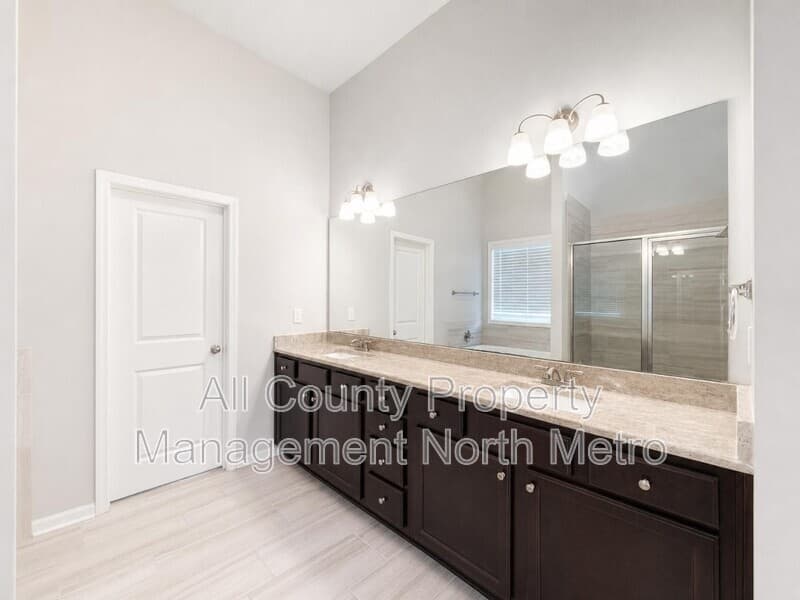 Snellville House: 3112 Avenel Court