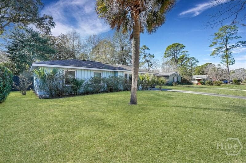 Savannah House: 2337 Shirley Drive