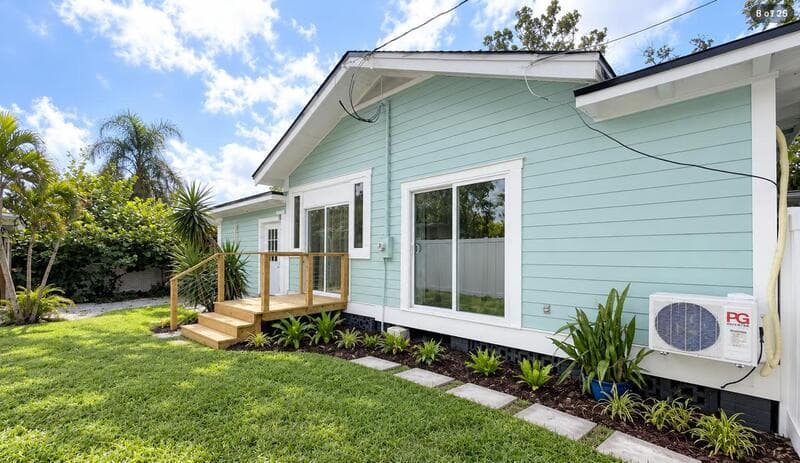 Bradenton House: 1812 12th Avenue West