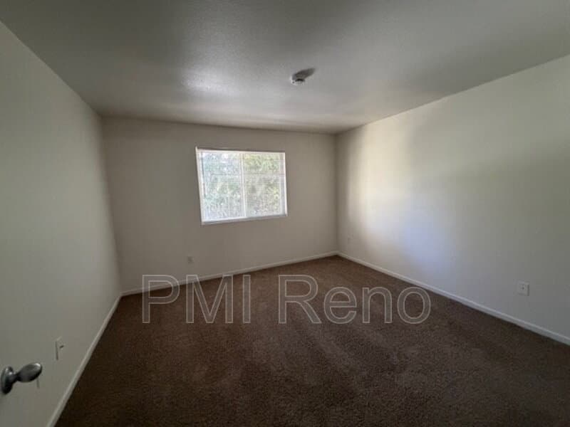 Reno Condo: 6850 Sharlands Ave