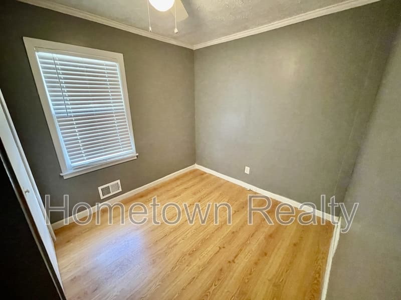 Riverdale House: 269 Valley Hill Road