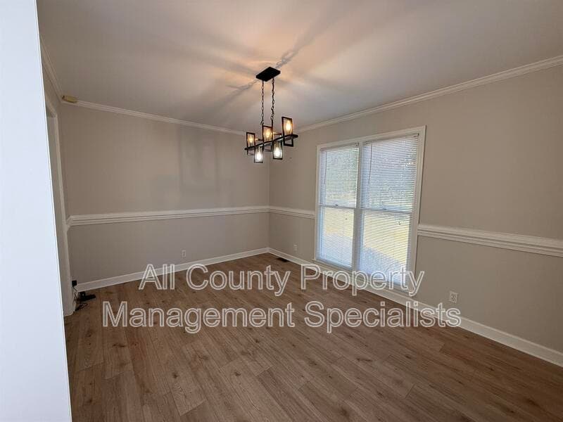 Camden House: 29 Benttree Ln