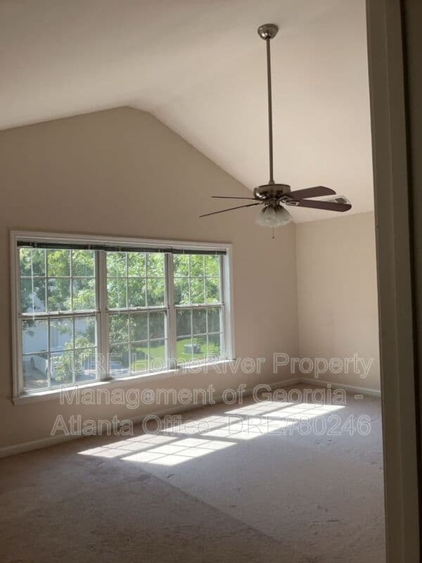 Kennesaw House: 1624 Hemburg Trce NW