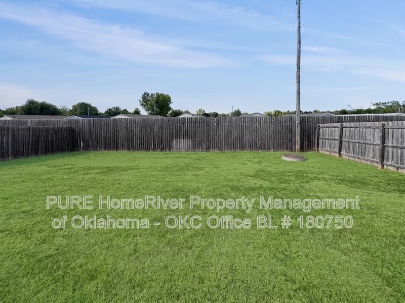Oklahoma City House: 3517 SE 94th St