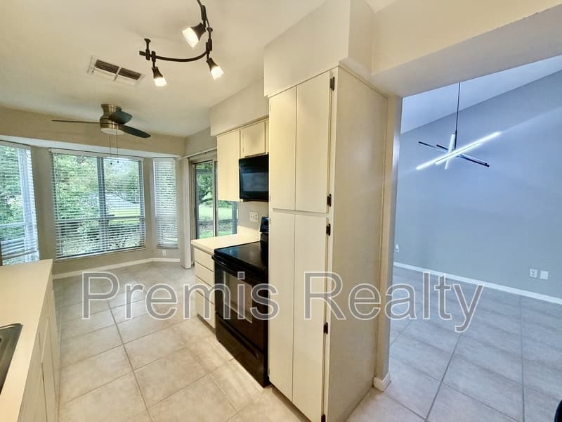 Palm Harbor Condo: 102 Steeplechase Lane