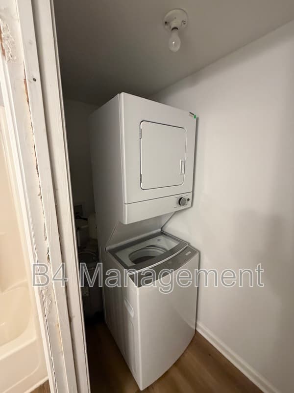 Spartanburg Condo: 1844 E Main Street