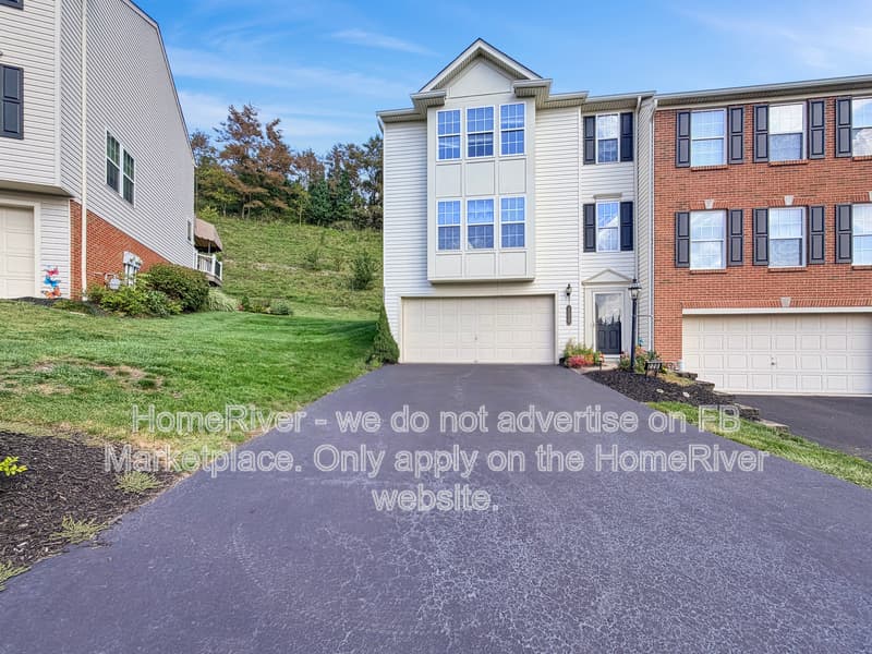 Canonsburg Townhome: 220 Maple Ridge Dr